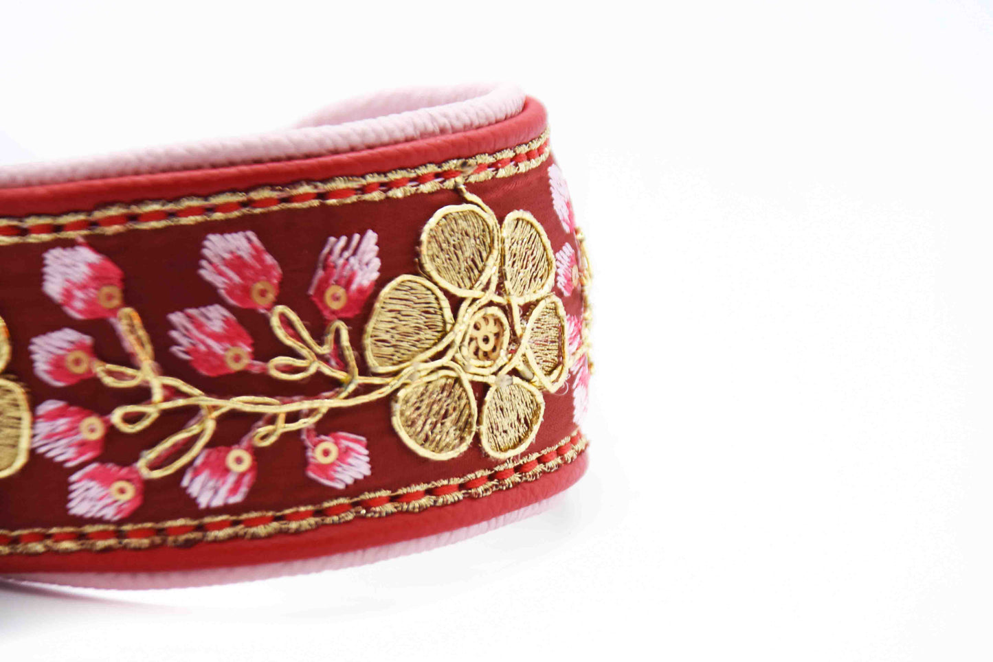 SARI Halsband・Windhund・Edles Lederhalsband mit roter indischer Borte