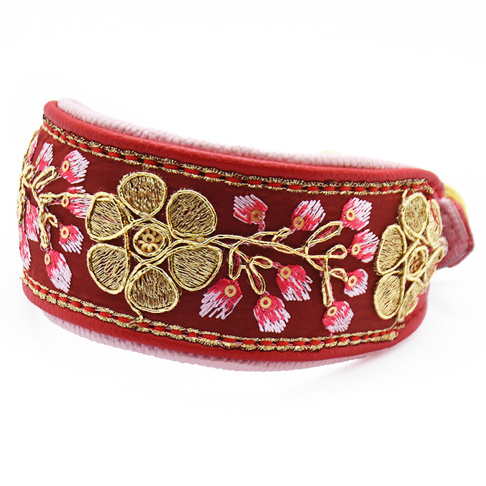 SARI Windhundhalsband  Edles Lederhalsband mit roter indischer Borte   Studio Nikala