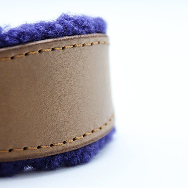 Handgefertigtes Lederhalsband für Windhunde aus Geschirrleder